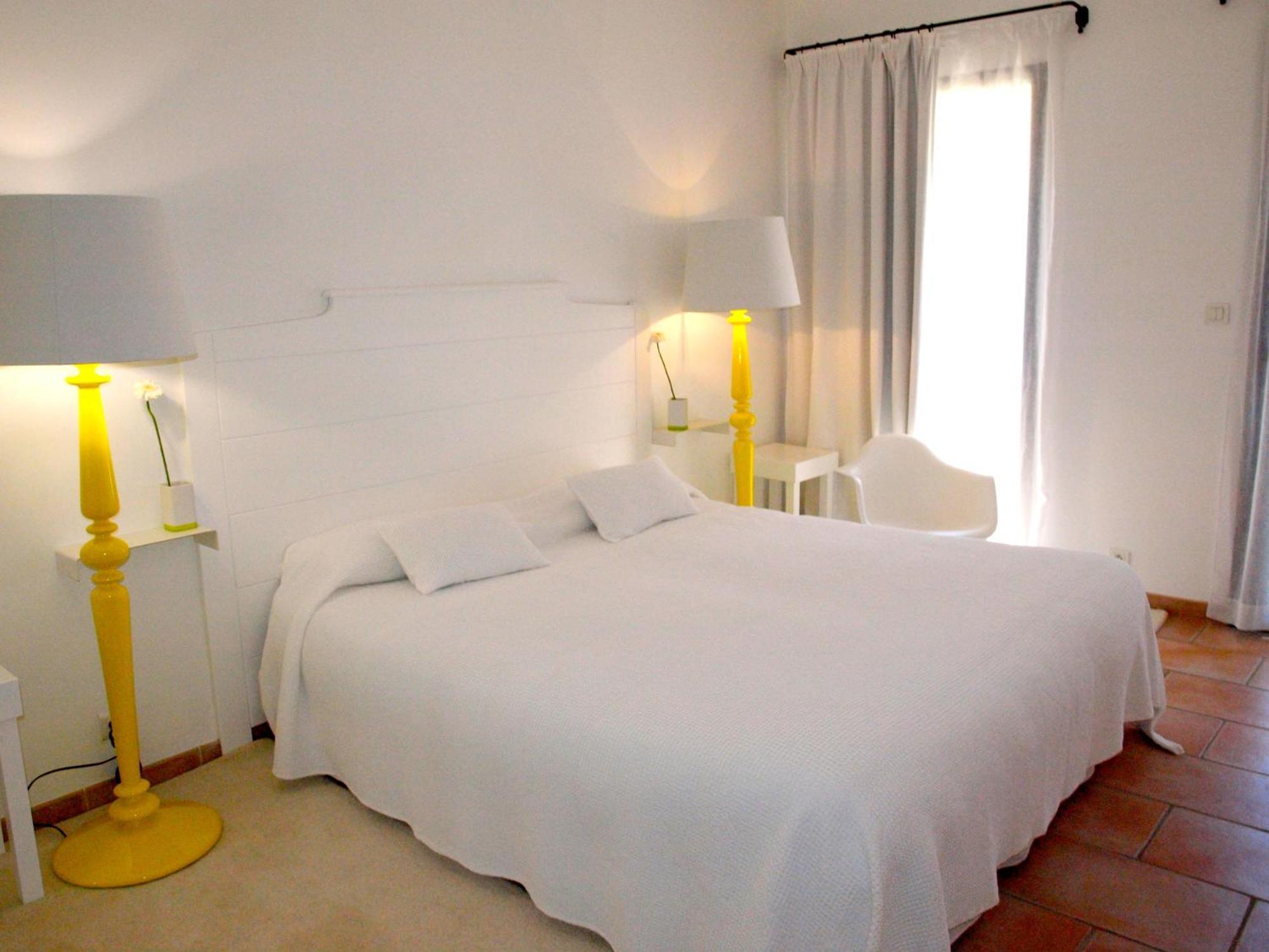 Le Relais D'Angelique Bed & Breakfast Lunel  Ngoại thất bức ảnh