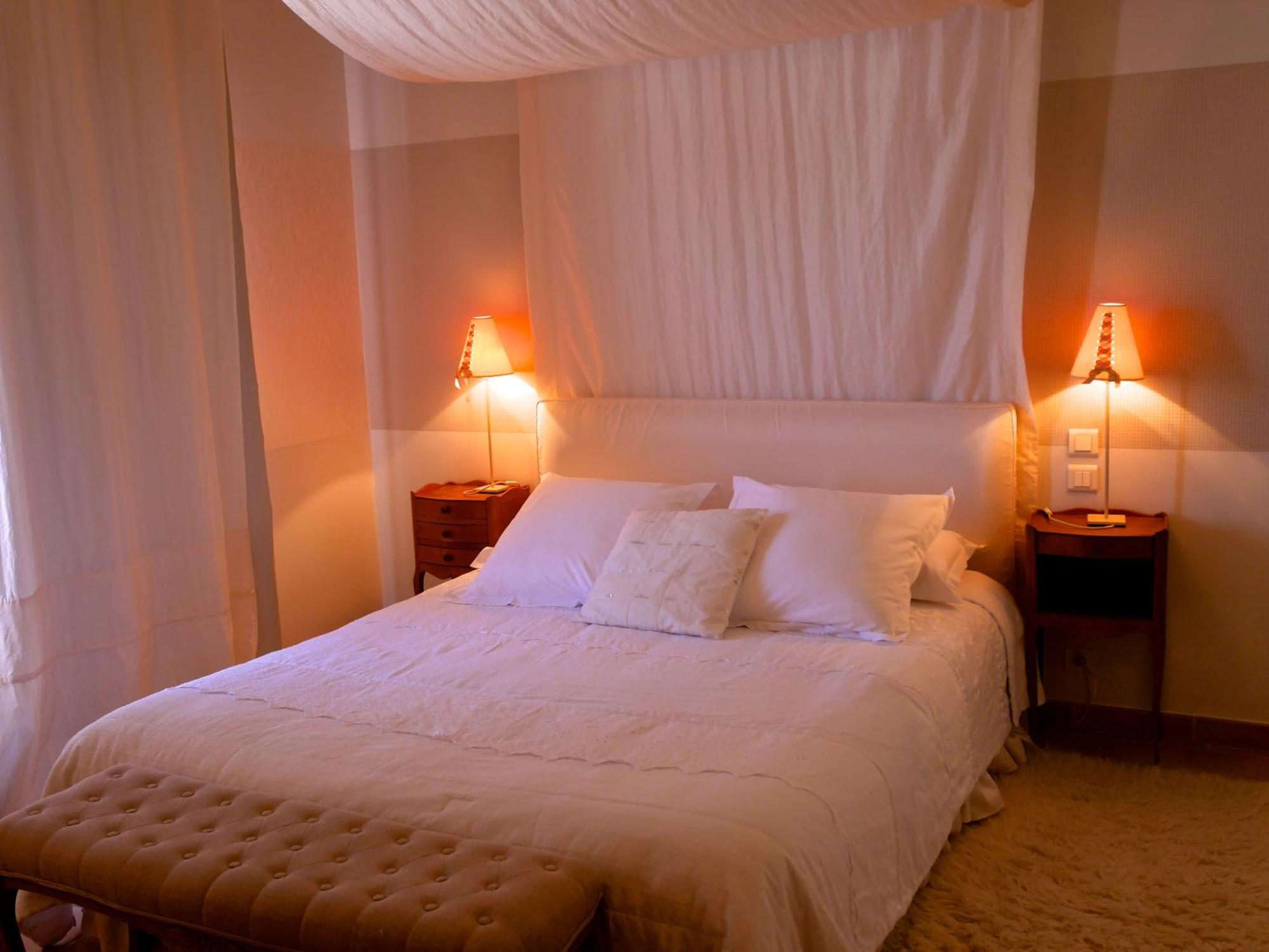 Le Relais D'Angelique Bed & Breakfast Lunel  Phòng bức ảnh